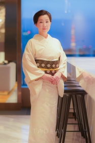 kimono-woman