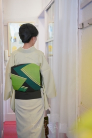 kimono-woman