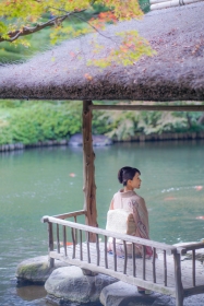 kimono-woman